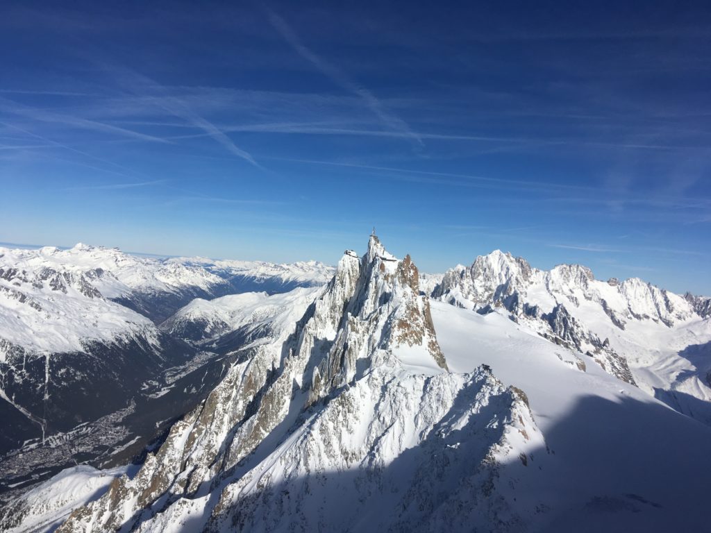 Paris Courchevel Aiguille du midi Mont Blanc Courchevel Chambéry vol panoramique tour en avion alpes transport passagers