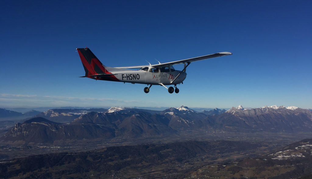Bon cadeau baptême de l'air vol panoramique avion Chambéry Courchevel Alpine airlines